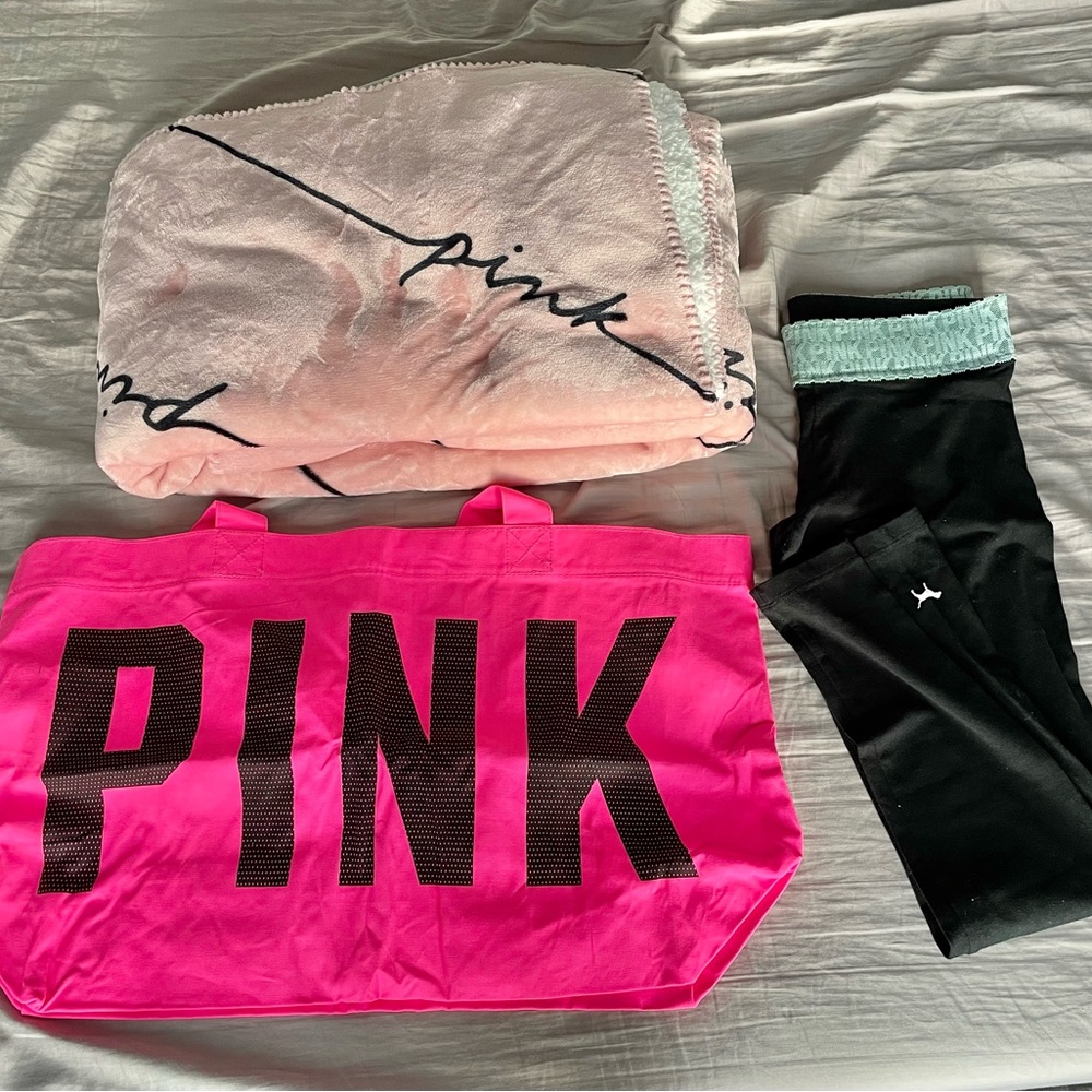 New 3 pieces Victoria Secret Pink set